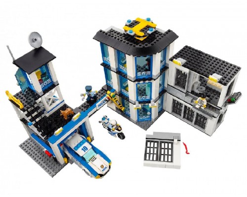 Конструктор Поліцейська ділянка 936 деталей (10660)