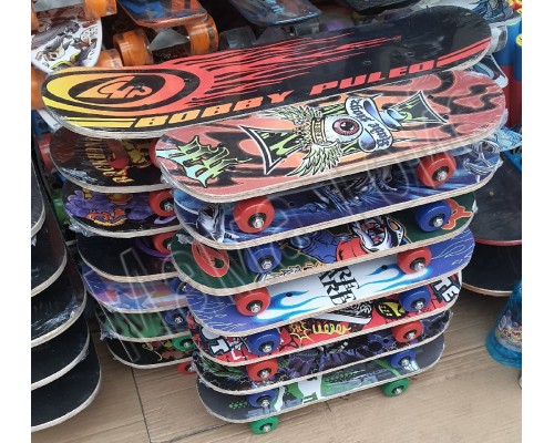 Дитячий дерев'яний скейт із малюнком, 43см. (22223)